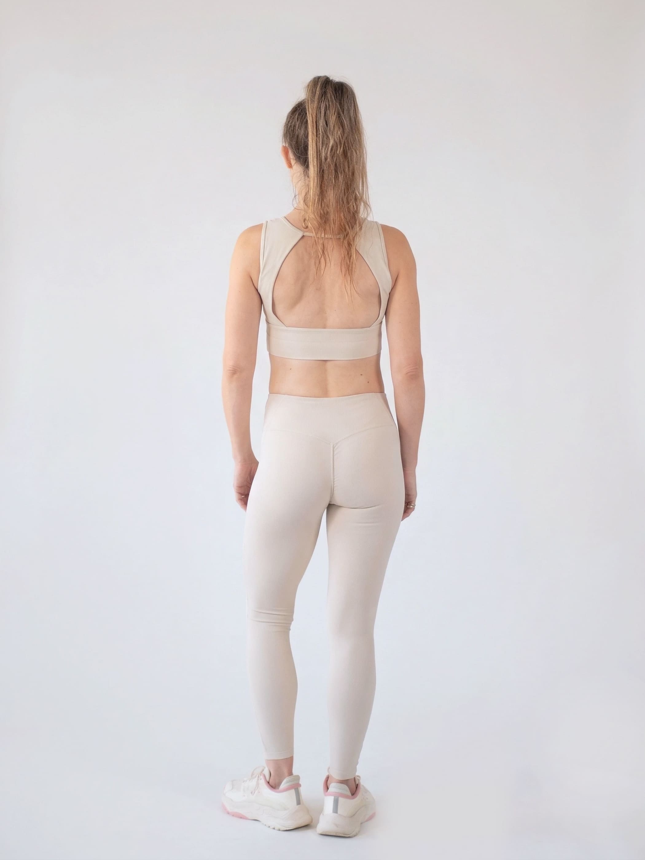 Nude Light Top 3